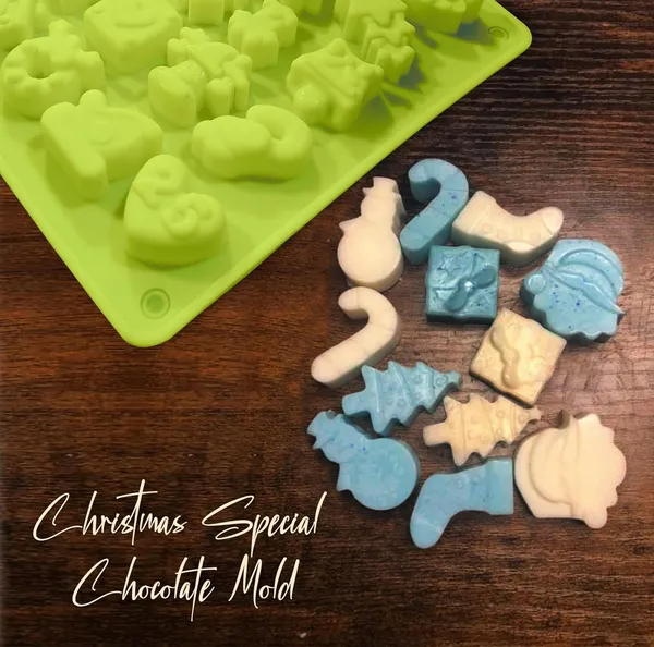 Green_Christmas_Chocolate_Moulds_Silicone_Chocolate_Mould_25-Cavity_Gift_Box_Christmas_Molds_Non-Stick_Chocolate_Silicone_Moulds_3D_Xmas_Candy_Mold_Trays_For_Jelly_Cookies_Cake_Fondant_Mold
