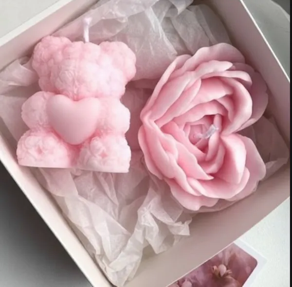 Rose_Heart_&_Teddy_Premium_Handcrafted_Soy_wax_Scented_Candles_best_for_gifting_
