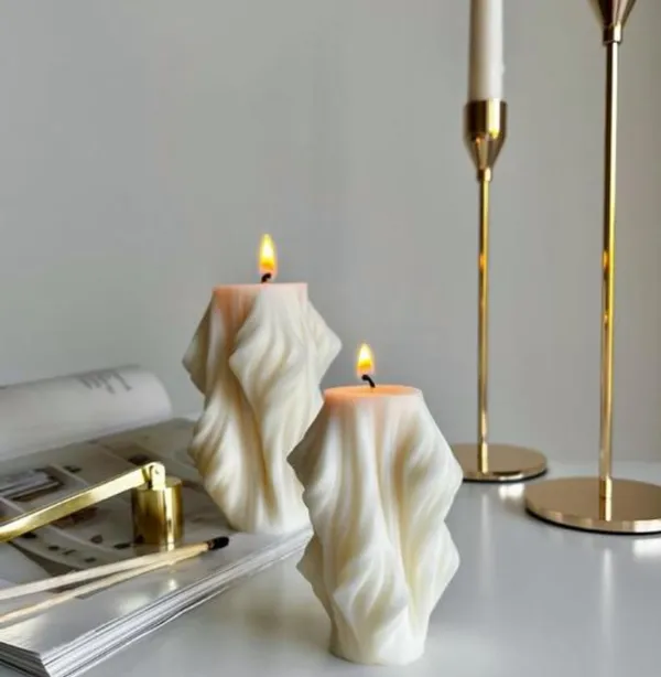 Pack_of_1_White_Vanilla_Twisted_Scented_Candle_for_Home_Decor_and_Gifting
