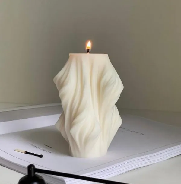 Pack_of_1_White_Vanilla_Twisted_Scented_Candle_for_Home_Decor_and_Gifting