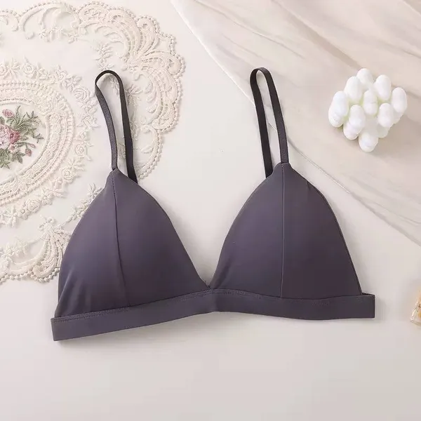 Classic_Grey_Seamless_Bralette_Bra_for_Women_|_Soft_Padded_Comfort_Fit_Innerwear_|_Pack_Of_1_|_Grey_|_Bralette_|_Seamless_Daily_Wear_Comfort_Fit.