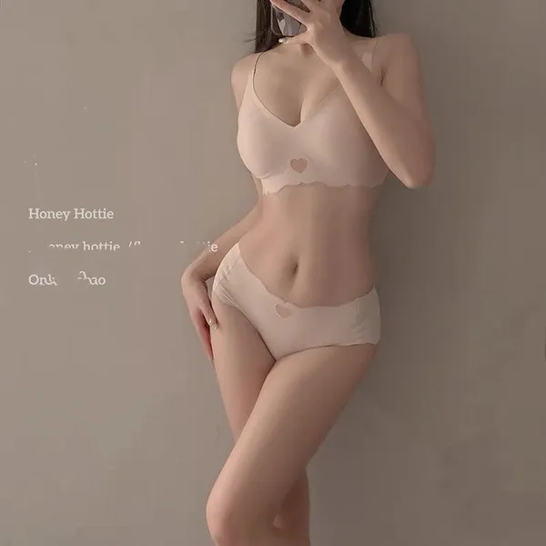 Women_Seamless_Padded_Bra__|_Cute_Heart_Shape_Design_|_Daily_Wear