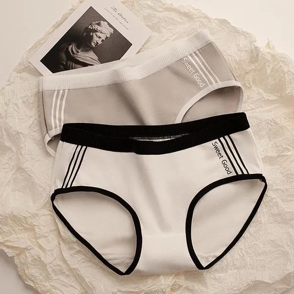 Soft_Stretch_Cotton_Low-Rise_Bikini_Panties_with_Contrast_Trim_–_Pack_of_2