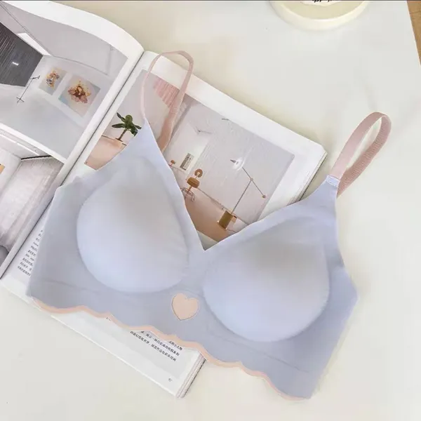 Women_Heart_Shape_Seamless_Bra_&_Panty_Set_|_Pack_of_1_|_Wireless_Comfort_Innerwear