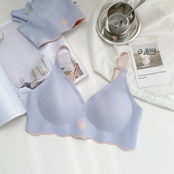 Women_Heart_Shape_Seamless_Bra_&_Panty_Set_|_Pack_of_1_|_Wireless_Comfort_Innerwear