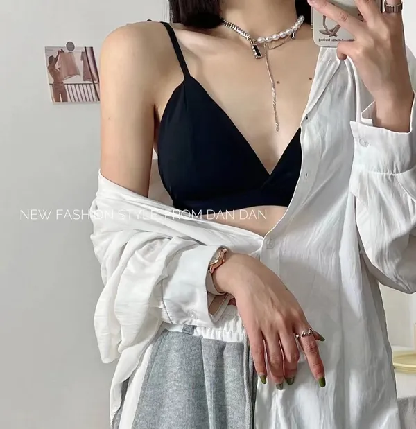 Womenâ€™s_Daily_Wear_White_Bralette_Bra_|_Soft_Seamless_|_Free_Lightly_Padded_Comfort_Fit_Innerwear_|_Pack_Of_1_|_Black_|_Lounge,_Travel_&_Daily_Use.