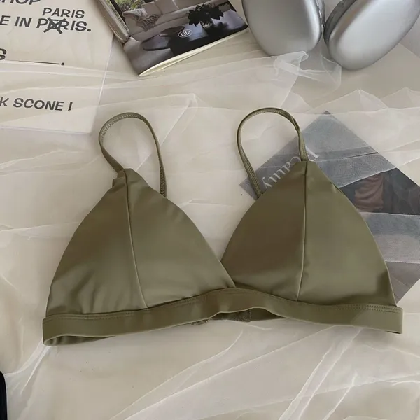 Womenâ€™s_Everyday_White_Seamless_Bralette_|_Soft_Padded_|_Free_Comfort_Innerwear_|_Green_|_Pack_Of_1_|_Lightweight_Daily_Wear_Innerwear_.