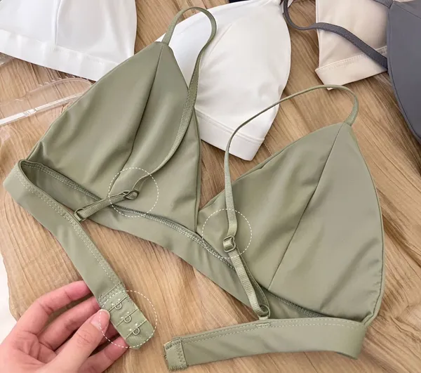 Womenâ€™s_Everyday_White_Seamless_Bralette_|_Soft_Padded_|_Free_Comfort_Innerwear_|_Green_|_Pack_Of_1_|_Lightweight_Daily_Wear_Innerwear_.