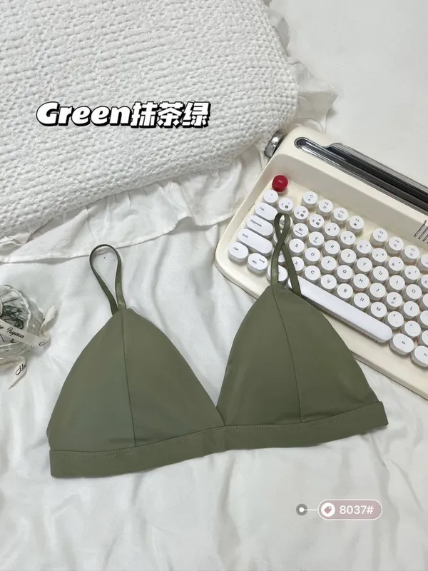 Womenâ€™s_Everyday_White_Seamless_Bralette_|_Soft_Padded_|_Free_Comfort_Innerwear_|_Green_|_Pack_Of_1_|_Lightweight_Daily_Wear_Innerwear_.