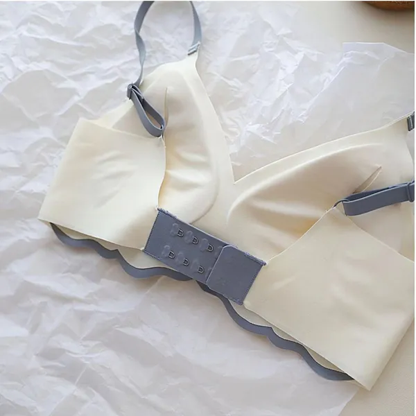 Cute_Heart_Seamless_Bra_Set_for_Women_|_Pack_of_1