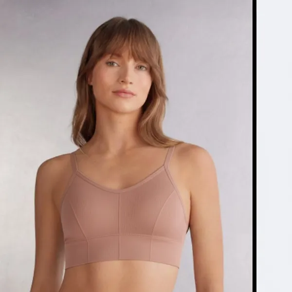 Pack_Of_3_|_646_QuickStretch_Padded_Bra__Fast_recovery_stretch_fabric.