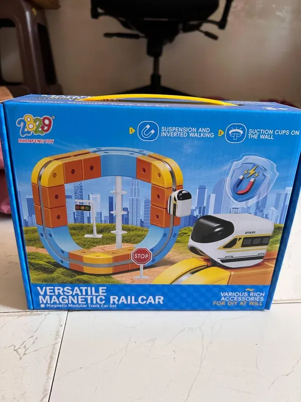 KidzKorner_Magnetic_Train_Track_Set_for_Kids_–_38_Pcs_DIY_Track_with_Motorized_Train