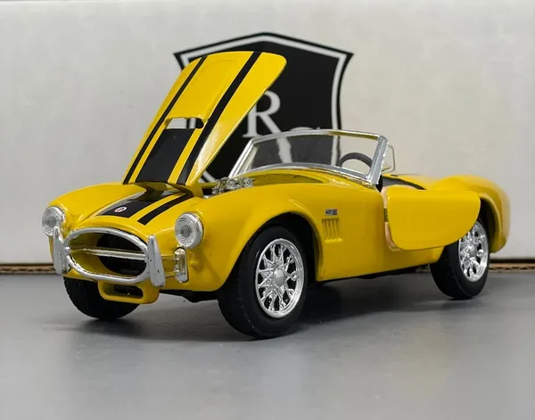 Shelby_Cobra_427_-_Maisto_1:24_Diecast