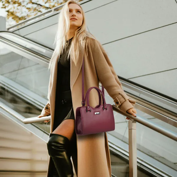 Stylish_Maroon_Leather_Handbag_For_Women_Elegant_Shoulder_Tote_Purse_With_Dual_Handles,_Trendy_Office_&_Casual_Bag,_Lightweight_Designer_Crossbody_Satchel