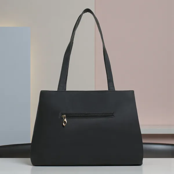 Trendy_Black_Leather_Tote_Bag_For_Women_Spacious_Shoulder_Handbag_With_Dual_Zipper_Pockets,_Stylish_Office_&_Casual_Carryall_Purse,_Lightweight_Everyday_Travel_Bag