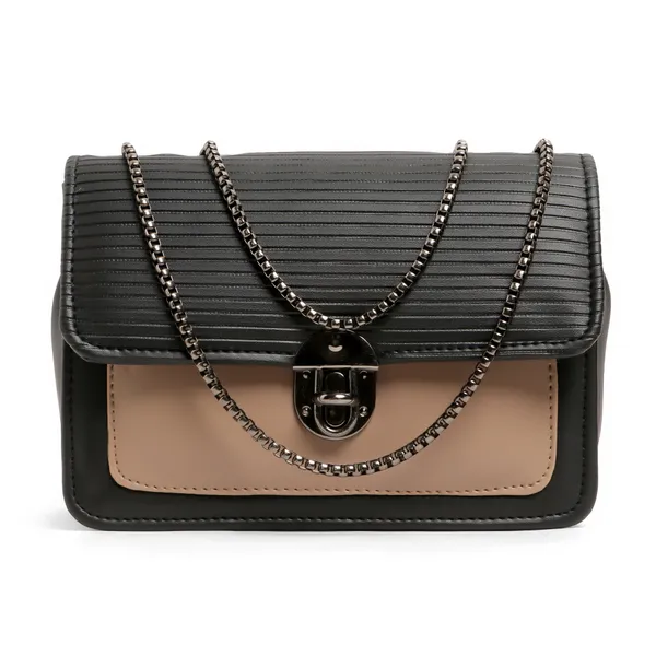 Elegant_Black_Quilted_Shoulder_Bag_For_Women