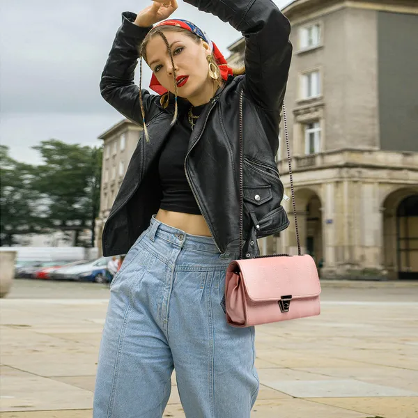 Elegant_Pink_Quilted_Shoulder_Bag_For_Women