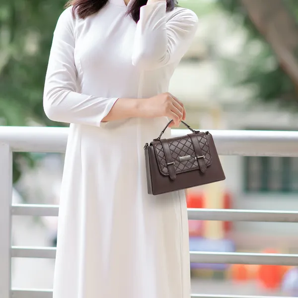 Classic_Coffee_Quilted_Leather_Handbag_For_Women_With_Adjustable_Strap_&_Top_Handle