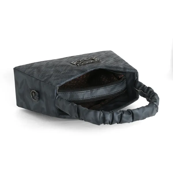 Elegant_Black_Designer_Shoulder_Bag_For_Women_With_Embossed_Pattern_&_Metal_G_Logo