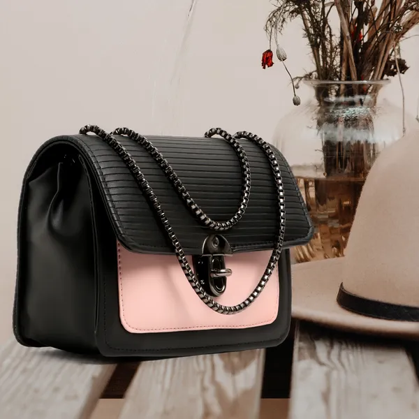 Elegant_Pink_Quilted_Shoulder_Bag_For_Women