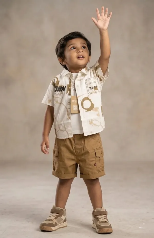 Rhinito_Woven_Bold_Half_Sleeves_Printed_Shirt_&_Cargo_Shorts_With_Inner_Tee_-_Multicolor_set