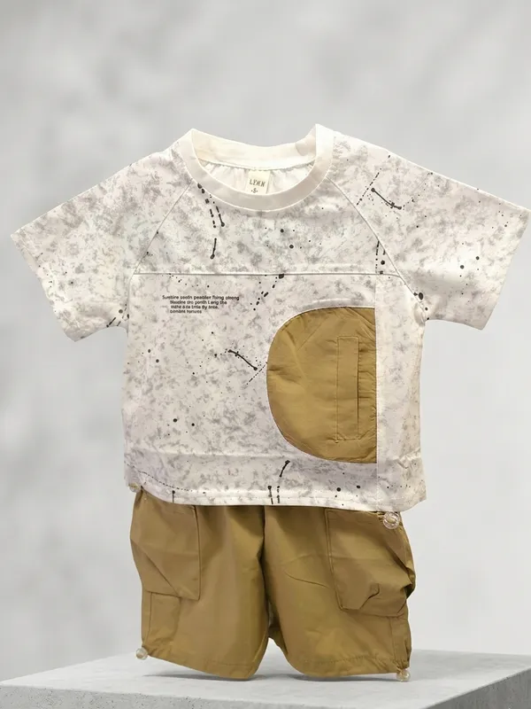 Rhinito_Woven_Signature_Marble_half_Sleeves_Printed_T-shirt_with_Cargo_Short_set