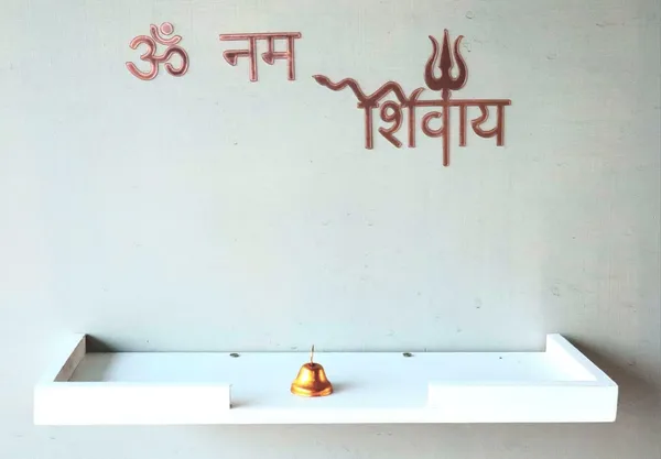 White_Temple_Shelf_with_Shivay_Sticker_For_Home_or_Shop,_with_2_bell_free