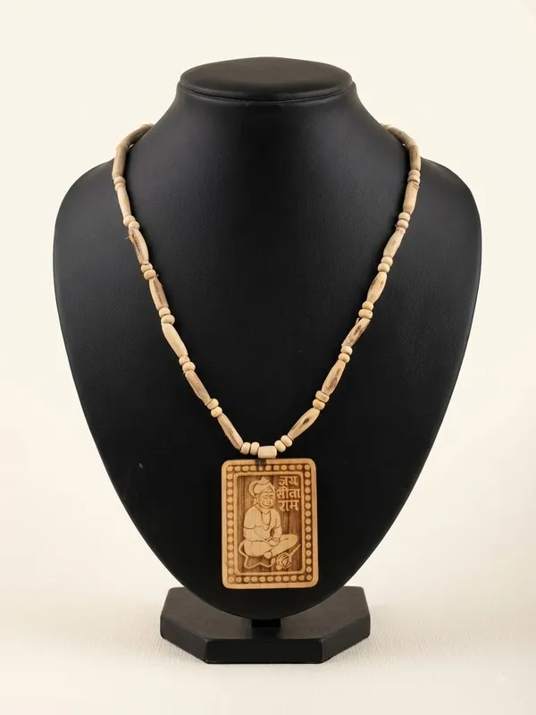 Tulsi_Mala_With_Hanuman_Ji_Locket