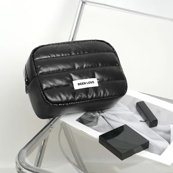 Black_Polyester_Premium_&_Elegant_Model_Bag_For_Unisex