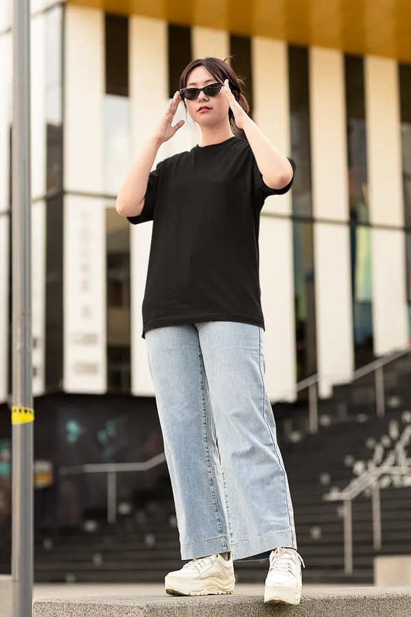 Black_Cotton_Blend_Womens_Oversized_Standard_Tee