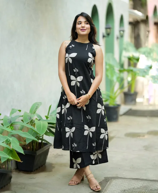 Aline_kurta_with_both_side_pocket__&__palazzo