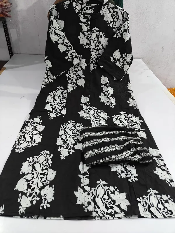 Black_Floral_Cotton_Kurta_Palazzo_Co-Ord_Set_A-Line_Kurta_With_3/4Th_Sleeves_&_Matching_Pants_Summer_Ethnic Wear For Women