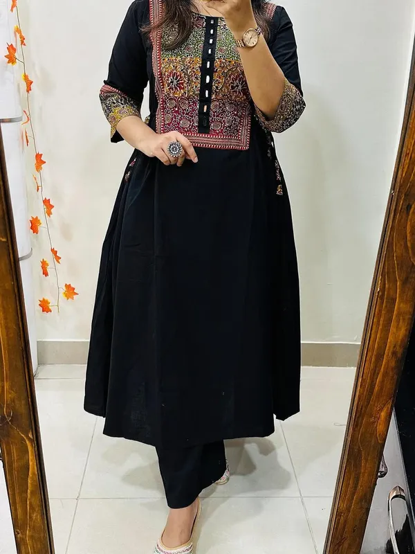 Black_Mirror_work_Floral_Cotton_Kurta_Palazzo_Co-Ord_Set_A-Line_Kurta_With_3/4Th_Sleeves_&_Matching_Pants_Summer_Ethnic Wear For Women