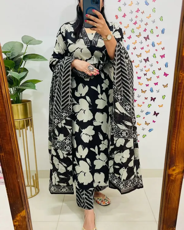 Black_print_Kalamkari_Fusion_Floral_print_kurti_pant_dupatta_set