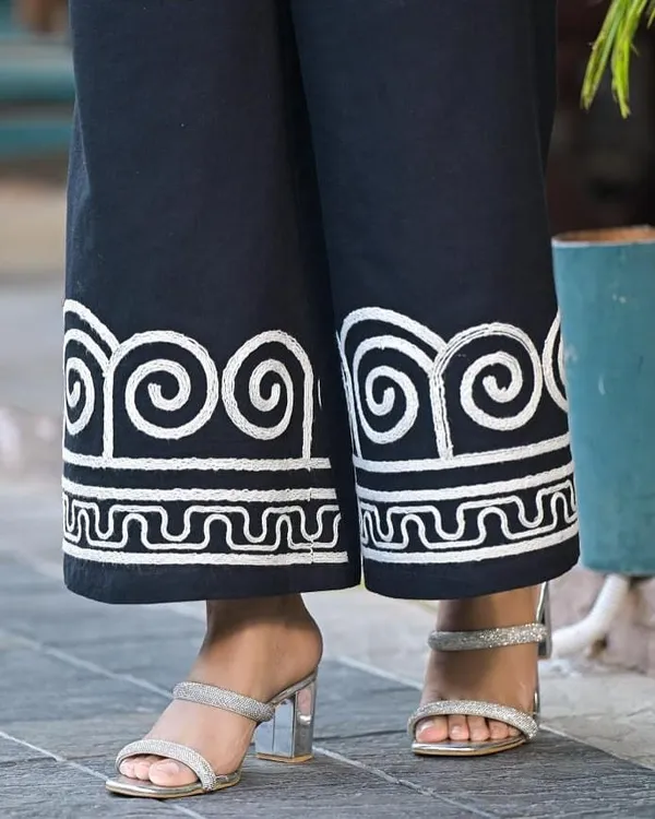 Cotton_filax_Shirt_Style_(With_Heavy_hand_work_embroidery_on_Front_&_Front_hand_work_on_Plazzo