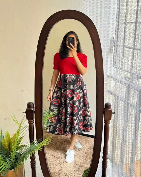 New_Beautiful__printed_Chiken_shifli_cotton_middi_Gown_dress