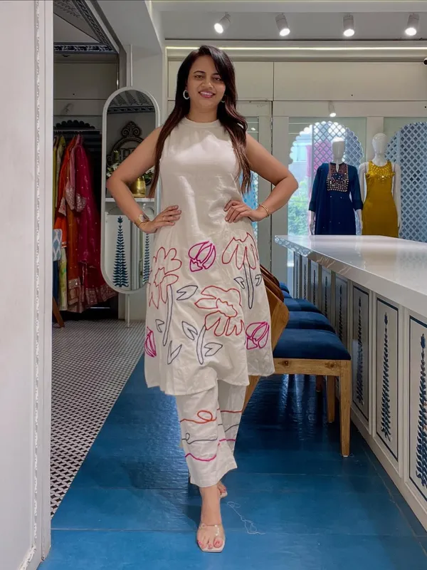 Off_White_Co-ord_Set_in_soft_summer___can_wear_single_frock_also._☀💙_.☺_🫶🏻