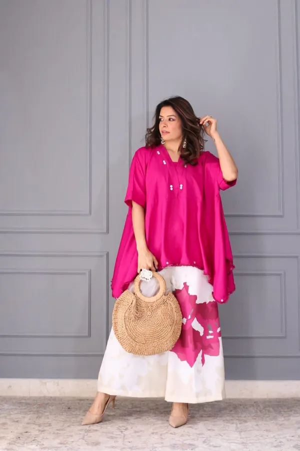 Pink_cotton_co-ord_set_that's_perfect_for_work_to_vacation