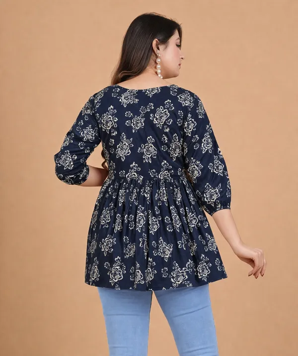 beautiful_short_Top_with_print