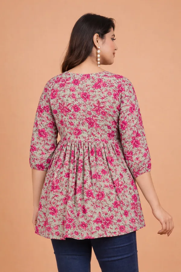 beautiful_short_Top_with_print