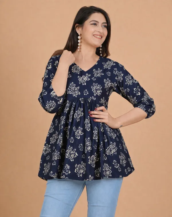 beautiful_short_Top_with_print