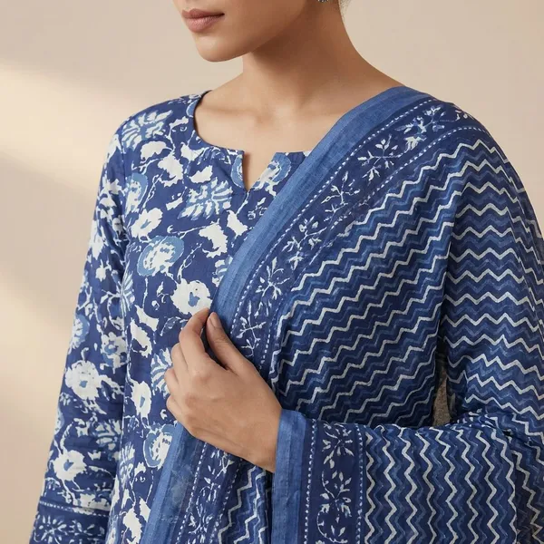 Blue_Petals_Soft_And_Delicate_Cotton_Unstitched_Dress_Material