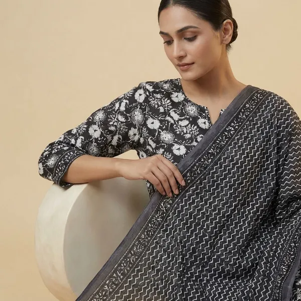 Black_Soft_Touch_Unstitched_Cotton_Dress_Material