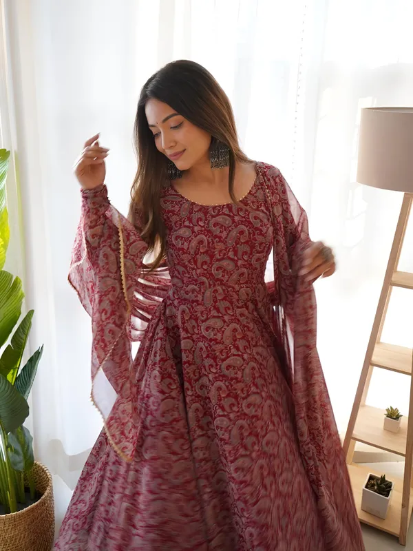 Maroon_Georgette_Premium_&_Elegant_Gown_&_Dupatta_Set_For_Women