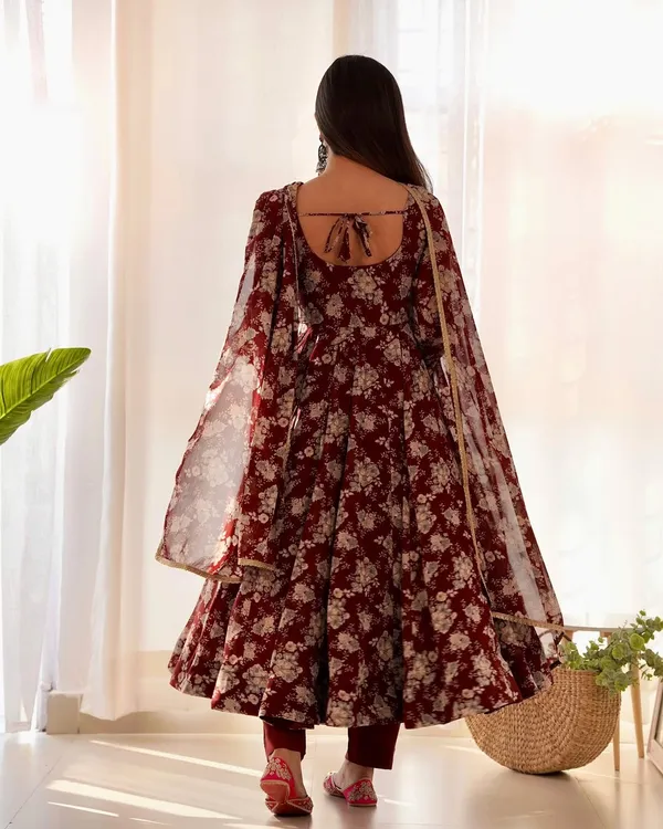 Maroon_Georgette_Premium_&_Elegant_Gown_&_Dupatta_Set_For_Women