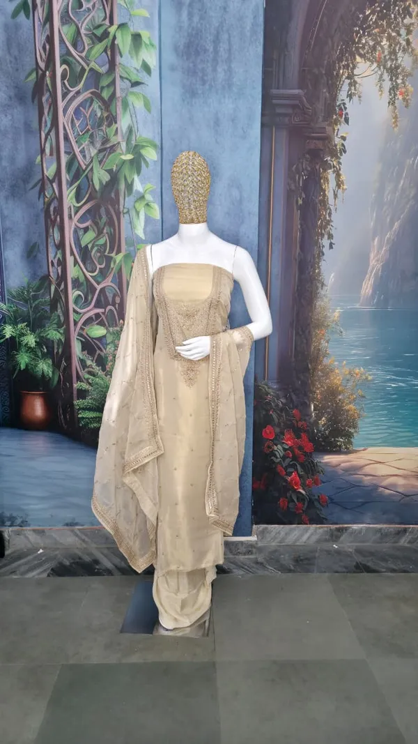 Ivory_The_Shimmering_Silk_Embroidered_Suit_Set_For_Women