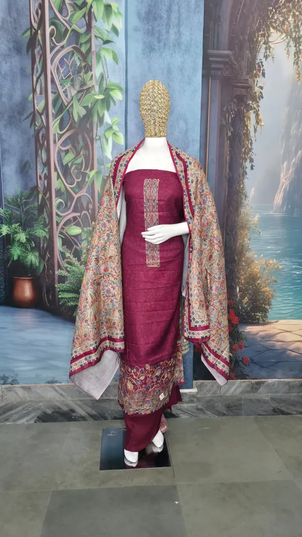Majestic_Mulberry_Pashmina_Suit_Set_With_Woven_Stole__For_Women