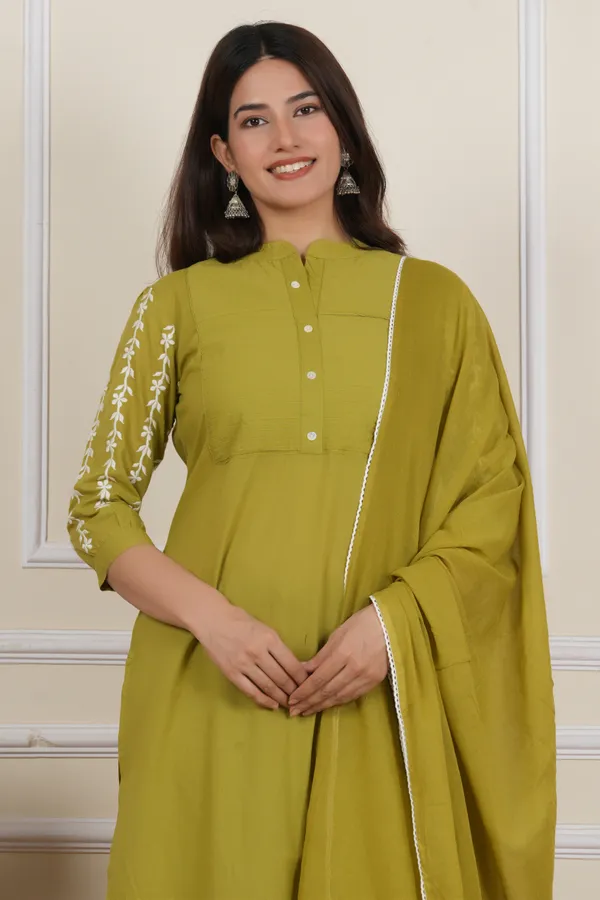 The_Tinge_parrot_green_Embroidered_Suit_Set_for_women
