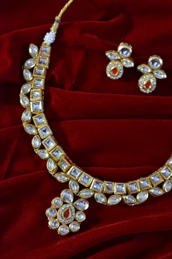 Gold_Vintage_Polki_Red_Accent_SquareCut_Necklace_Set_(Pack_Of_3)