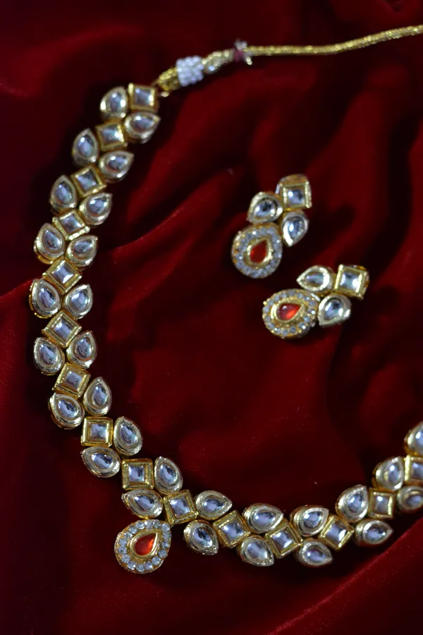 Gold_Ruby_Teardrop_Polki_Minimal_Necklace_Set_(Pack_Of_3)